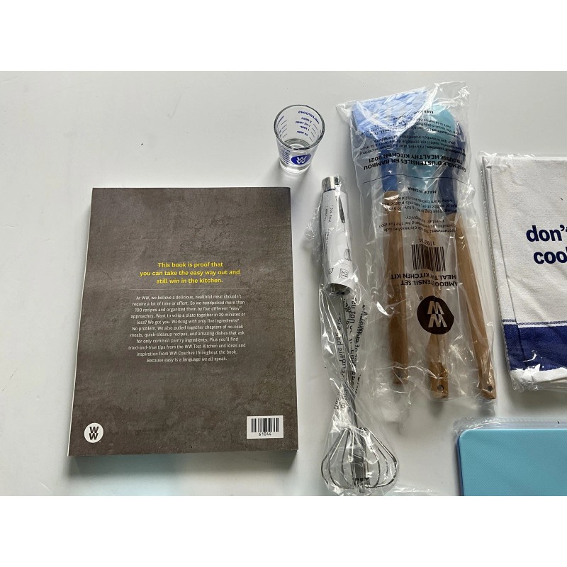 Weight Watchers Kit Whisk Tongs 1oz Measuring Cup Spoons Spatula