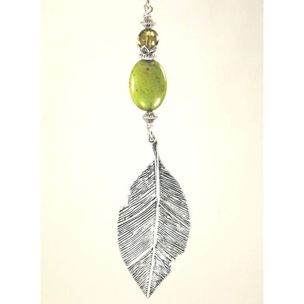 Large Silvery Leaf and semi-Precious Stone with Green Glass Ceiling Fan Pull Chain
