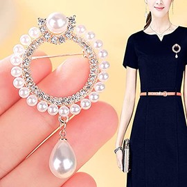 Brooch Jewelry For Women，Gold Tone Austria Rhinestone Crystal Brooch Pins Jewelry (Pearl Pendant)