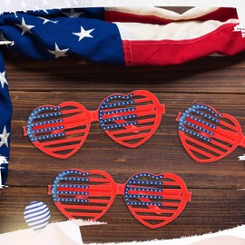 Poen 28 Pcs American Flag Shutter Glasses Plastic Heart Shaped Sunglasses USA Patriotic Design Shaped Eyewear Independence Day Decoration for Party Favors, Exchange Gifts