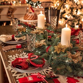 GENMOUS Snowflake Gold Placemats Set of 18, Metallic Vinyl Christmas Round Placemats Bulk,Washable PVC Placemats Gold Charger Plates Dining Table Mats for Winter Festival Holiday Party Feast Christmas