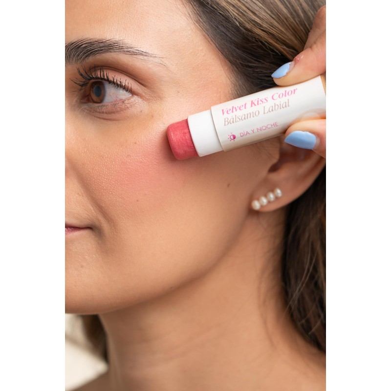 AVOROOTS PACK CON 2 BÁLSAMOS LABIALES. NEUTRO Y CON COLOR.