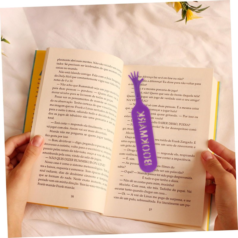DOITOOL 4Pcs Hand Shaped Plastic Bookmarks Cute Adorable Finger Bookmarks