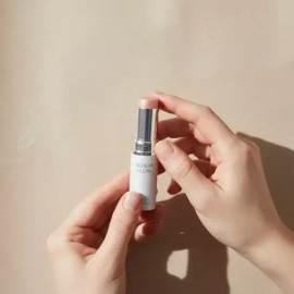 KoY 블룸 글로우 스틱 하이라이터 9g KoY Bloom Glow Stick Highlighter 9g