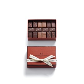 LA MAISON DU CHOCOLAT Pralines Gift Box, Gourmet Milk and Dark French Chocolate Gift Box (16 Pieces)