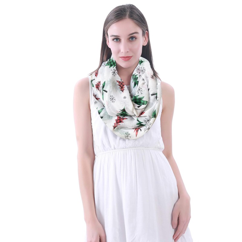 Lina & Lily Women's Loop Scarf with Christmas Pattern, White