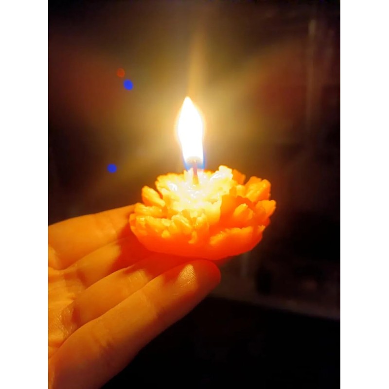 Set de 12 velas de cempásuchil con forma y aroma
