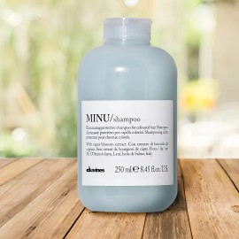 Shampoo Davines en botella de 250mL por 1 unidad