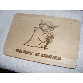 Yoda Ready Is Dinner bereit ist Abendessen Geschenkidee Got Holz Schneidebrett Käsebrett Tischset Cook Gravur Holz Neuheit Holz Küche Kochen Backen Geschenk