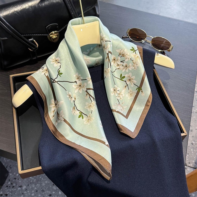 PLIPON 100% Mulberry Silk Neck Scarf - 21"x21" Small Printed