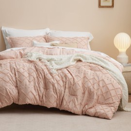 Bedsure Oversized Queen Comforter Set - Coral Pink Comforter, Boho Tufted Shabby Chic Bedding Comforter Set, 3 Pieces Farmhouse Bed Set for All Seasons, Fluffy Soft Bedding Set with 2 Pillow Shams