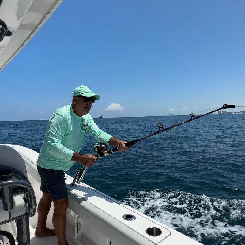 EZY REEL Fish Fighting Rod Holder