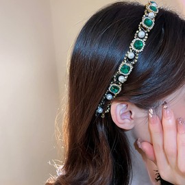 Wiwpar Rhinestone Crystal Headband for Women Girls Sparkly Pearl Beaded Hair Hoops Party Headwear Vintage style Bling Accessories for Women Girls Christmas Gift (Green)