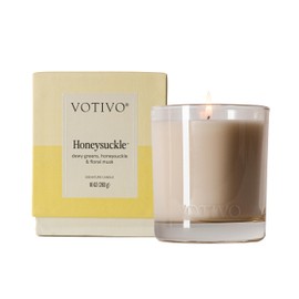 Votivo Honeysuckle 10 oz Signature Candle | Soy Wax Blend | Floral Scent | Luxury Glass Jar Scented Candle & Box | Candles for Home Scented | Candle Gifts | Highly Scented