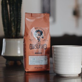 Café Senor Gustavo El Bueno Smooth Colombian Light Roast Ground Coffee, Rich Flavored Coffee with a Hint of Floral Taste, Kosher Certified Coffee, South Central America Sourced Beans - (227g)