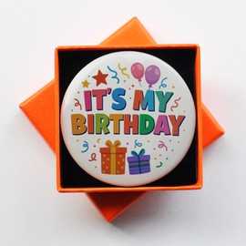It's My Birthday Button Badge Pin, Happy Birthday Badge Button with Safety Pin Back, Happy Birthday Girl & Boy Pin - Party Decoration, Durable Round Badge with Gift Box, 2.3 Inch