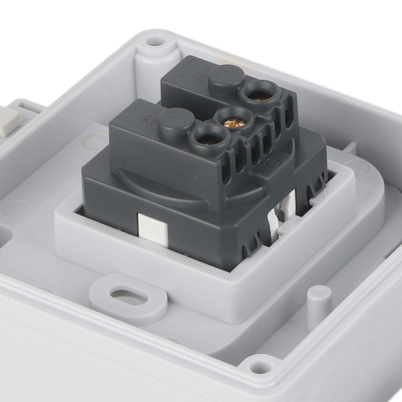 Outdoor Socket IP66 Weatherproof German Outdoors Outlet for Gardens Workshops