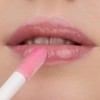 essence hydra kiss LIP OIL 03
