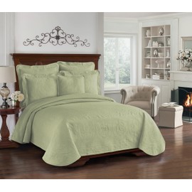 HISTORIC CHARLESTON King Charles Modern Farmhouse Floral Matelasse Coverlet, King, Sage