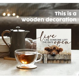 Nitelat Highland Cow Decor Sign - Farmhouse Western Animal Office Kitchen Bedroom Decor, Rustic Farm Live Like Someone Left The Gate Open Signs, Highland Cow Gifts For Women 8x8