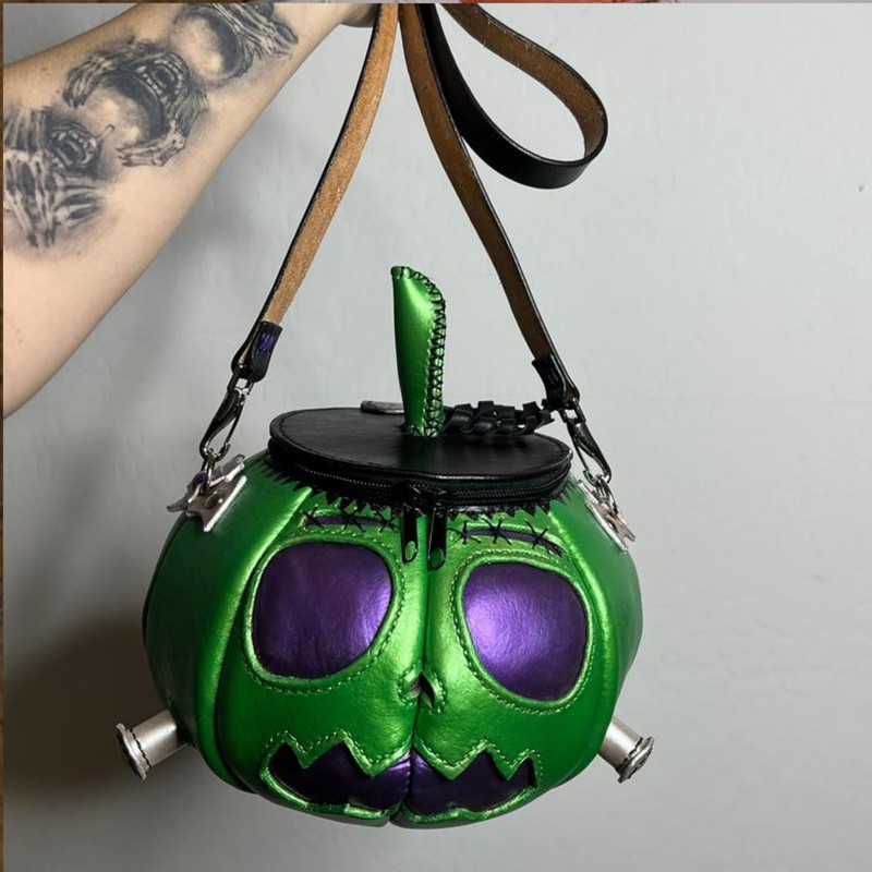 Angelus Pearlescent Leather Paint, Emerald Green, 1 oz.