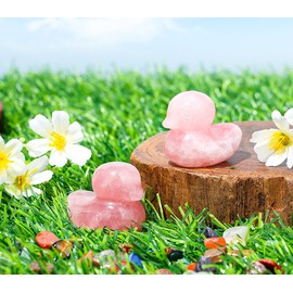 DUQGUHO Duck Figurine Statue Funny Deocr Gifts Rose Quartz Crystals Stones Lucky Duck Collectible for Mom Gifts Home Desk Office Deocration 1PC