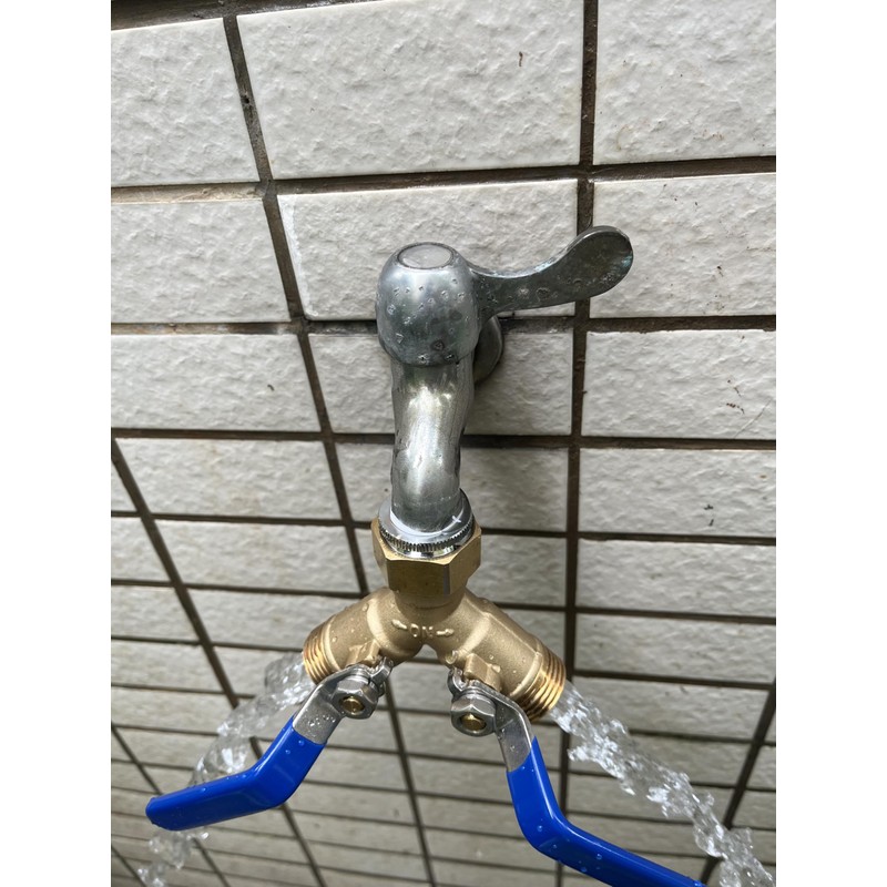 water spigot splitter with 4" Valve Handles, Hose Bib Splitter
