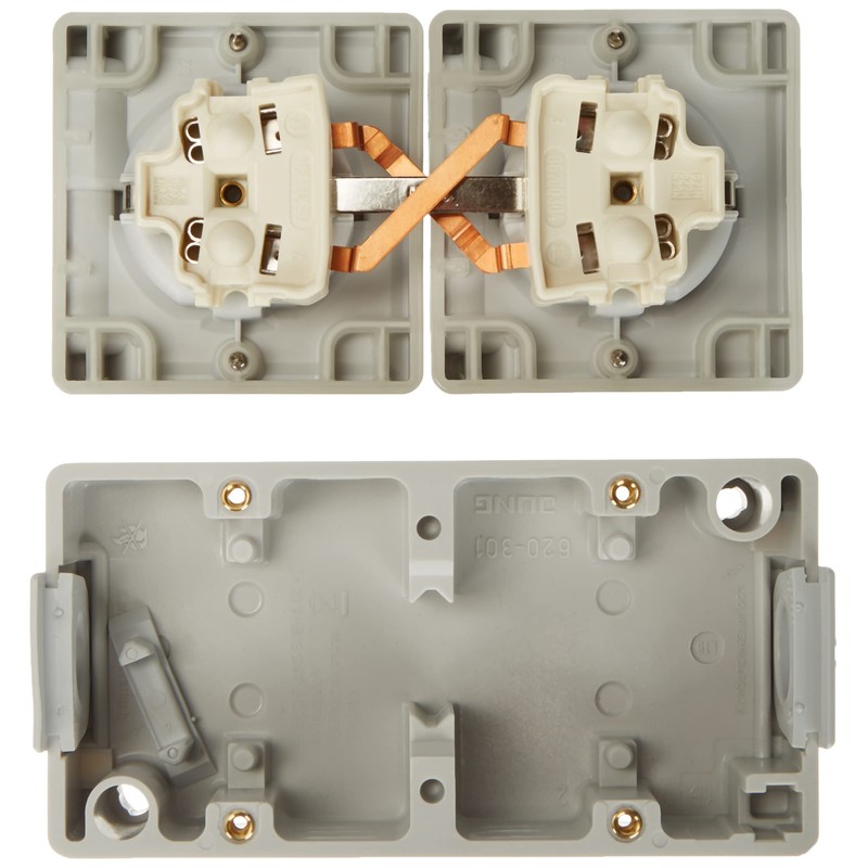 Jung 622 W SCHUKO double socket-outlet