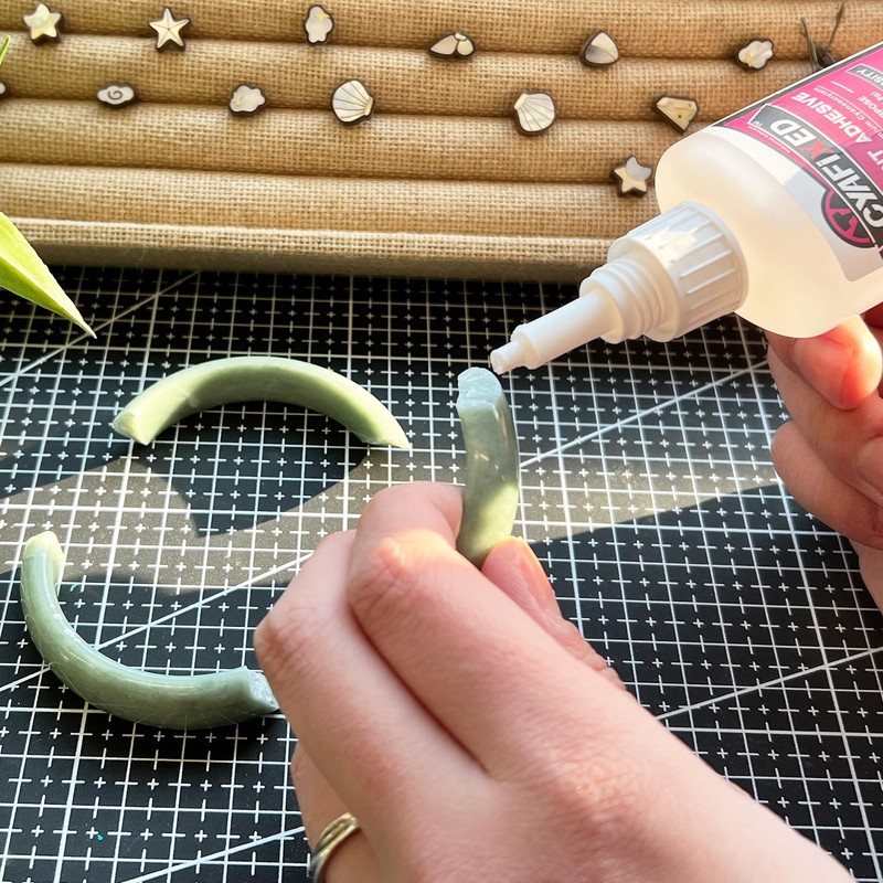 CYAFIXED Strong Cyanoacrylate (CA) Super Glue, Impact Resistant Medium-Thick Viscosity