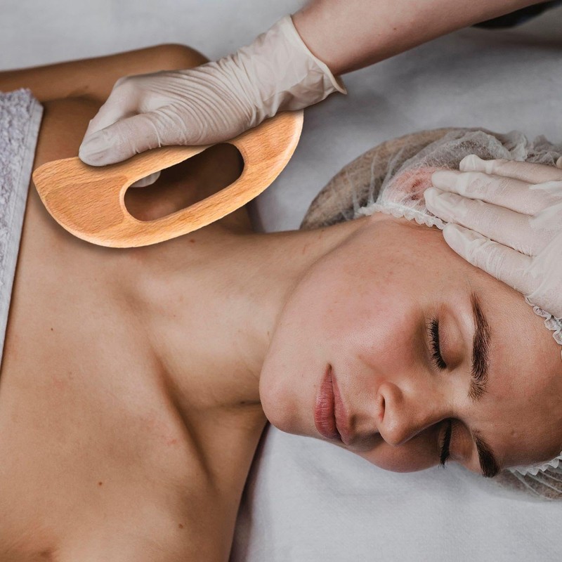 1 Piece of Gua Sha Board and 1 Piece of