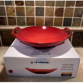 Le Creuset "Cerise" LE CREUSET 8" Stoneware Wok Dish Bowl NWT 28 oz Cherry Asian Cuisine