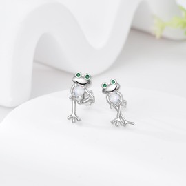 Frog Earrings for Women 925 Sterling Silver Green Frog Stud Earrings Cute Animal Jewellery Gifts Birthday Mothers Day Gifts for Mum Girls Friends