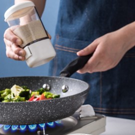 Spice Jars Bottles,Press Type Salt Control Bottle Kitchen Household Sealed Moisture Proof Metering Pepper Tank Set,Seasoning Bottle Rotary Seal Salt Tank for Sugar, Salt, Pepper and Other Spices