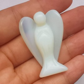 Manekieko Opalite Healing Crystal Prayer Guardian Angel Statue, 38 mm Carving Bag Palm Stone Figures Decoration