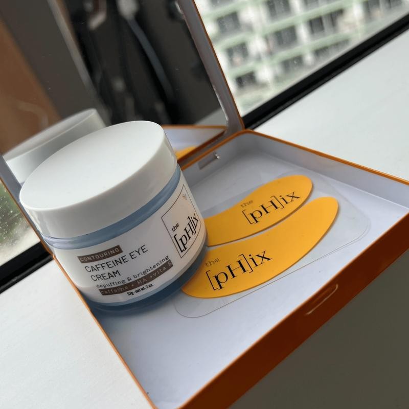 The [pH]ix Reusable Silicone Eye Masks with Case for Depuffing,