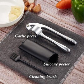 Stainless Steel Garlic Press, Choosing, Using And Cleaning Your Press, Garlic Crusher, With Soft Easy To Squeeze Ergonomic Handle, Garlic Mincer Set Of 3 With Silicone Roll Peeler and Cleaning Brush