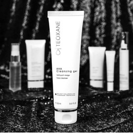 Gel Dermolimpiador Teoxane Aha Cleansing Gel Para Poros 150m Limpiador Espumoso Hidratante