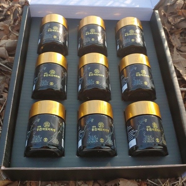 Sanchon Village Yakdorajicheong Set (9 bottles) / 산촌마을 약도라지청세트(9병)
