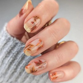 24Pcs Fall Press on Nails Short Square Fake Nails Gold Maple Leaf Full Cover Artificial Thanksgiving Nails Glue on Nails with Glossy Design Autumn False Nails for Women Girls Acrylic Nails Decorations