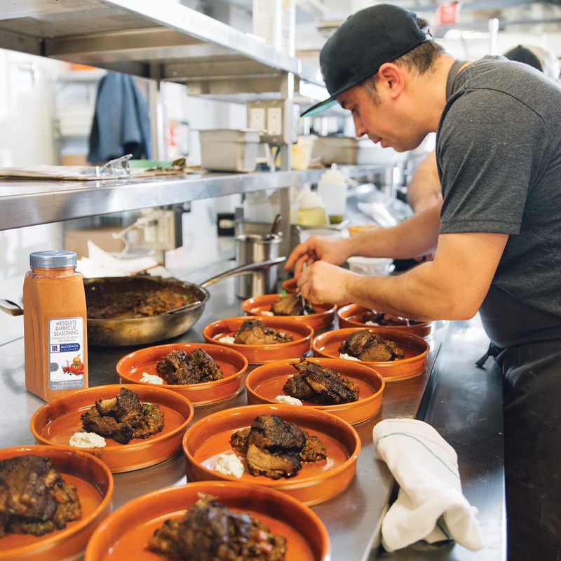 McCormick Culinary Mesquite Barbecue Seasoning, 26 oz - One 26