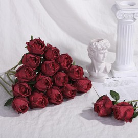 Ovveroche 30 Pack Red Artificial Vintage Silk Roses, 11.8 Inch Fire Roasted Simulated Dried Roses with Gradient Colors for Valentine’s Day, Mother’s Day, Christmas, and Home Decor