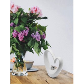 FeinKnick Stylish Heart for Decoration – Modern Decorative Heart 19 cm Large in White & Silver – Decoration in Heart Shape Good as a Gift – Stylish Ceramic Heart