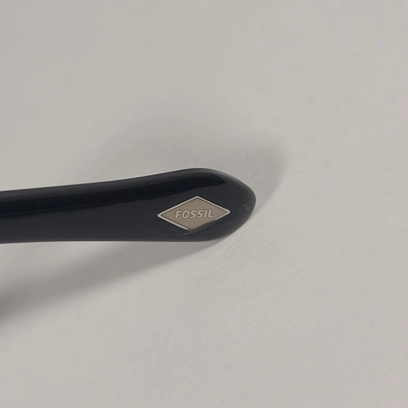 Fossil FM146 Men's Pilot Style Sunglasses Silver Black Frame Solid