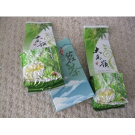 2 X 4.5 Oz (126 g) vacuum sealed bag of Taiwan Da-Yu-Ling (Da Yu Mountain) Winter Green Tea - Taiwan High Mountain Grown Tea Premium Quality Tea.