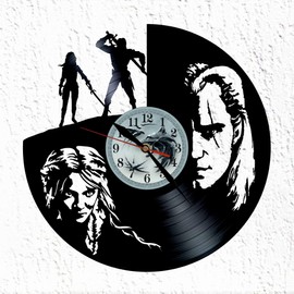 VINY WOODY Medieval Adventure and Fantasia Vinyl Record Clock Wall Decor Large Clock LP30