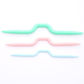 Quilted Bear Curved Cable Needles for Knitting - Braid Holder, Mesh Holder, Premium ABS Plastic, Pack of 3 Sizes, Prevents Stitch Slipping, Durable and Smooth Surface