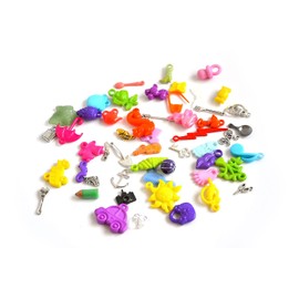 TomToy Double-Sided I Spy Trinkets for I Spy Bag, I Spy Bottle, Mixed Miniatures, Small Buttons, Beads, Charms and Objects, 1-3cm, Set of 50 trinkets