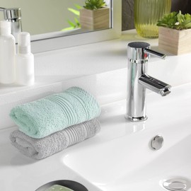 Douceur d'Intérieur, Celadon Guest Towel, 30 x 50 cm, 100% Cotton, Delicate