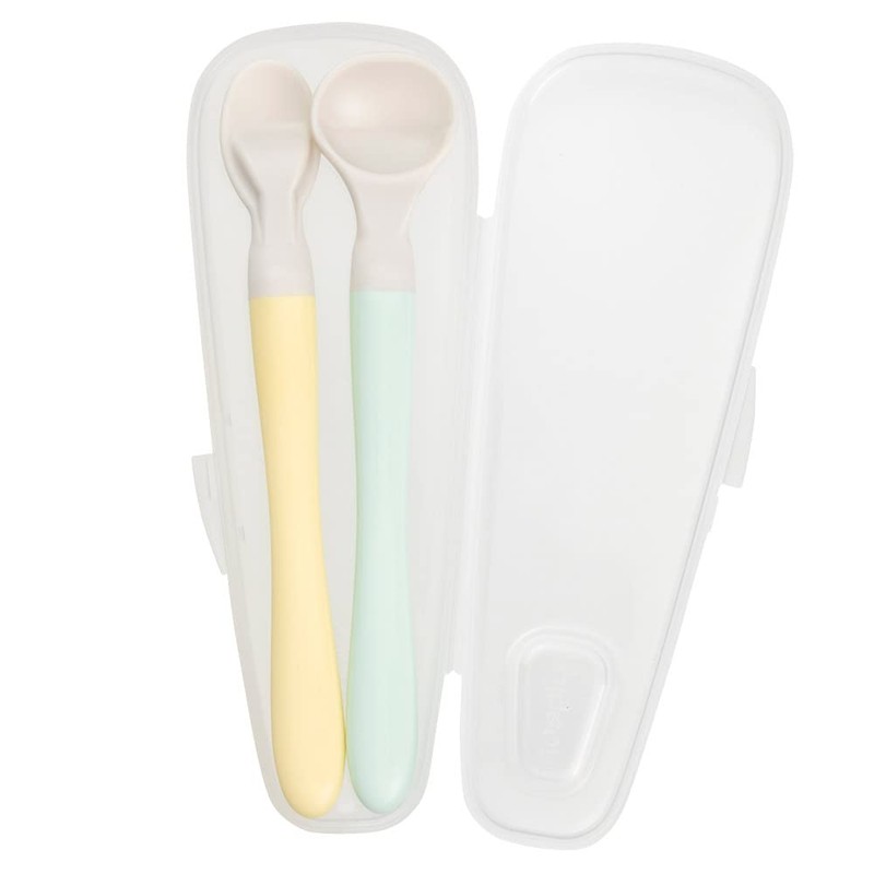 pigeon feeding spoon with case