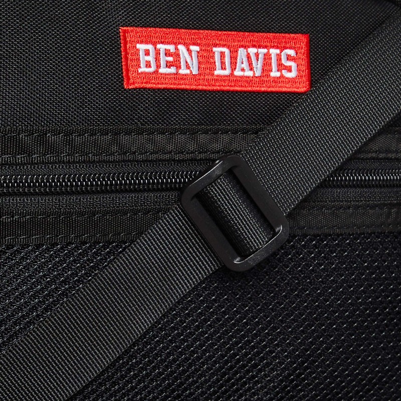 Ben Davis Mini Shoulder Wide Mini Shoulder Black Red
